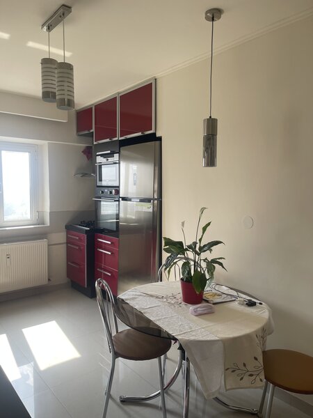 Ghencea, bloc 1985, stradal, ap. la cheie.