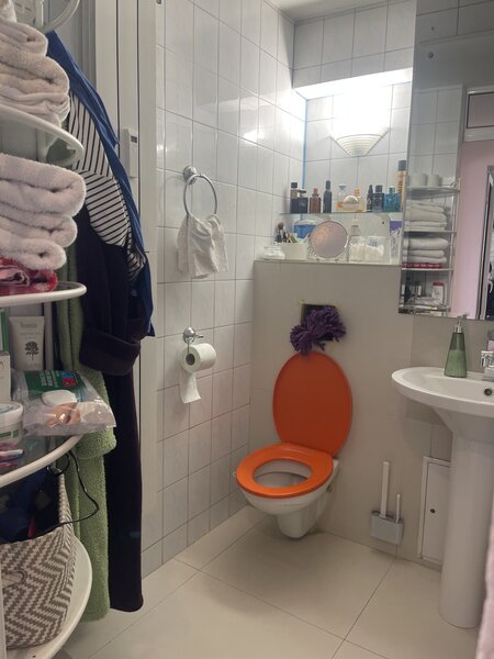 Ghencea, bloc 1985, stradal, ap. la cheie.