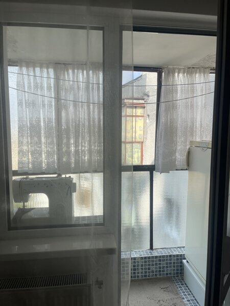 Ghencea, bloc 1985, stradal, ap. la cheie.