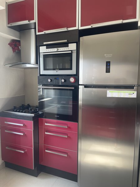 Ghencea, bloc 1985, stradal, ap. la cheie.